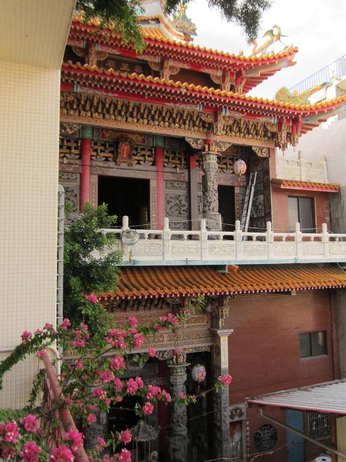 Shennong 147 Appartement Tainan Buitenkant foto